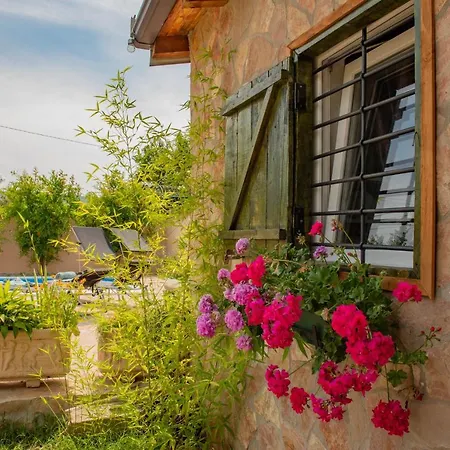 Bella Holiday home